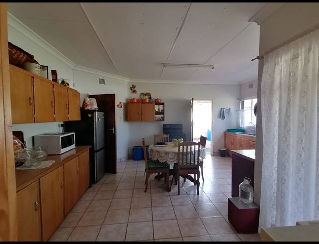 4 BEDROOM FREESTANDING SOLD IN STILFONTEIN EXT 4